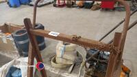 Gas bottle carrier - 3