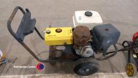 Honda/ Karcher petrol pressure washer - 3
