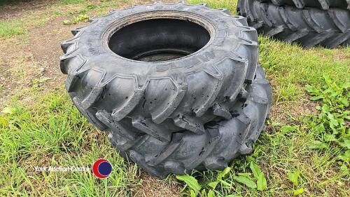 Pair 13.6R24 tyres