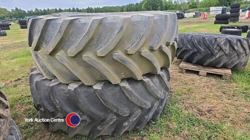 Pair of 710/75 R42 Pirelli tyres