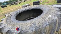 Pair of 710/75 R42 Pirelli tyres - 2