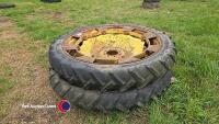 Pair of tractor rowcrop wheels - 4