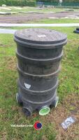 Manhole and lid 4in