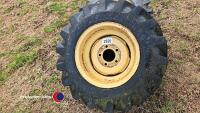 2 x tractor wheels and tyres, 107515 - 2