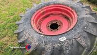 Pair 14.9 x 26 wheels - 2