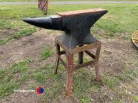 Blacksmith anvil, L 80cm x H 31.5cm Top W 13.5 cm