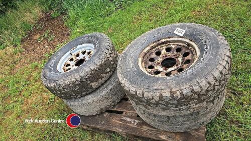 Suzuki Jimny steel wheels and tyres, all hold air will do a job, matching tyres, 255/75R15