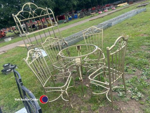 Round garden table with 4 chairs plus tall shelving unit