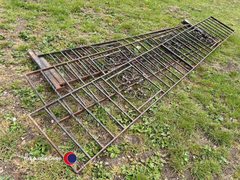Garden railings