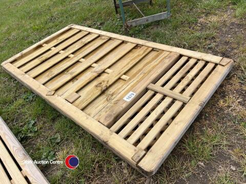 2 x new garden fence panels 900mm x 1800mm