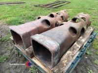 Pair of chimney pots - 3