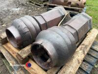 Pair of chimney pots - 3