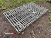 Folding metal dog crate