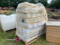 Pallet of mushroom boxes with handles - 3