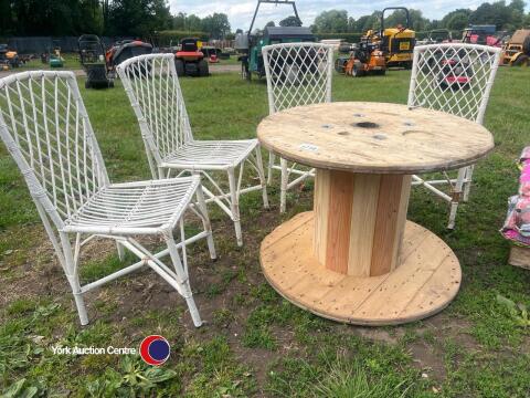 Garden table and 4 chairs