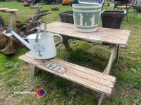 Plant pot display unit, garden feature - 3