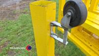 Quantity of steel barriers - 6