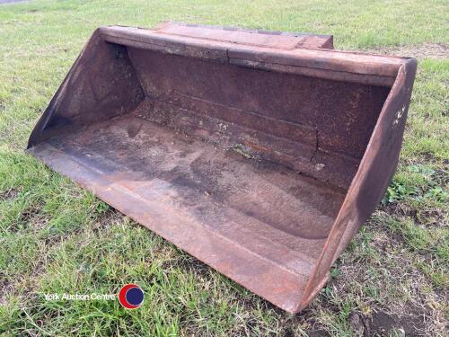 Skidsteer 5ft 6in loader bucket