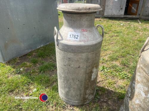 Milk churn