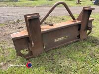 Double bale spike on pin and cone brackets - 4