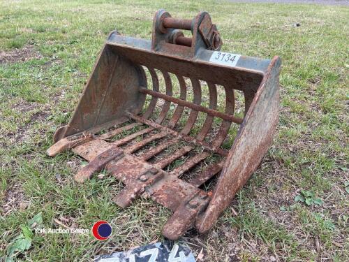 Mini excavator riddling bucket, 1.5T