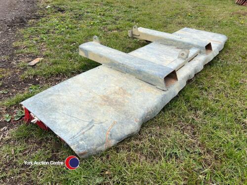 Yard sweeper to fit pallet tines