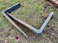 Pair of forklift tines