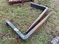 Pair of forklift tines - 2