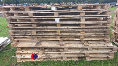 20 x large pallets ideal for cladding or splitting sheds livestock barrier