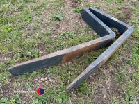 Pair of forklift tines