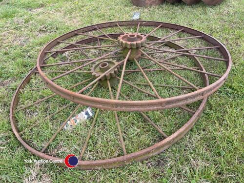 2 x garden metal wheels