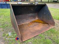 5ft 6in tipping bucket for forklift