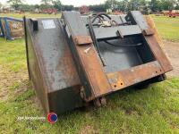5ft 6in tipping bucket for forklift - 3