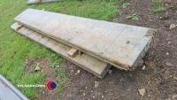 2 x 9ft 6in concrete panels - 3