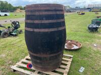 Large wooden barrel - 3