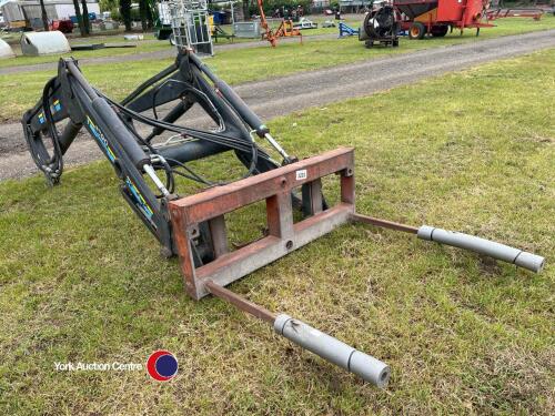 Trima 1390 Professional loader and bale spike, all mounting brackets and bolts included