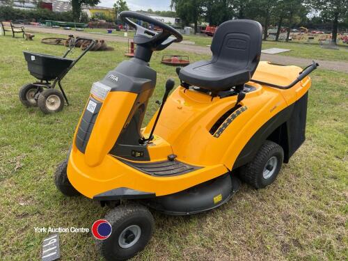 2021 Stiga combi 2072h hydrostatic, new platinum battery starts off they key little use, garage stored 1 owner, key in office