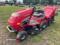 Countax C600H lawn mower with powered collector - 2