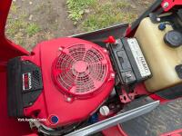 Countax C800H, Honda engine, 48in deck, grass box and sweeper - 3