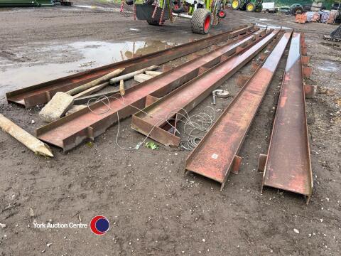 5 x 46ft long - 14in x 7in H section monopitch roof trusses