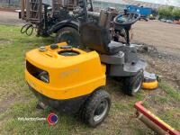Stiga lawn mower runs and cuts - 3