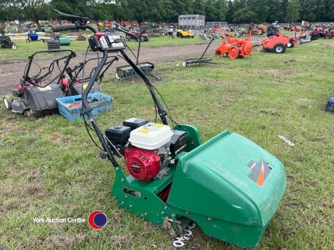 Ransomes Super Bowl 51 pedestrian cylinder/ greens mower c/w collection box