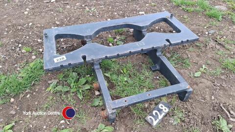 Forklift tine back plate and carriage