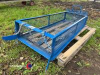 Towed paddock muck scoop collector