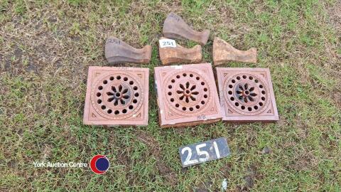 3 Victorian air bricks