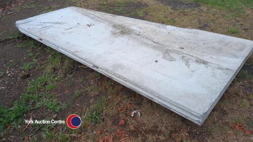 2 x concrete pre stressed panels