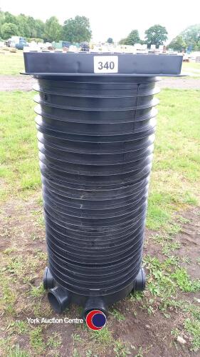 Drainage inspection chamber 1.0m deep 100mm pipes and cover