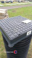Drainage inspection chamber 1.0m deep 100mm pipes and cover - 3
