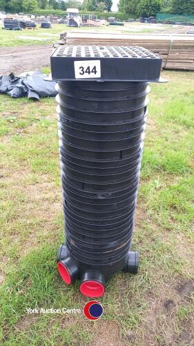 Drainage mini inspection chamber 1.0m deep 100mm pipes and cover