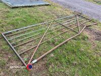 Metal gate - 3